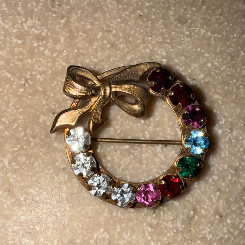 Vintage Tru-Kay Elegant Multicolor Wreath Brooch with Bow
